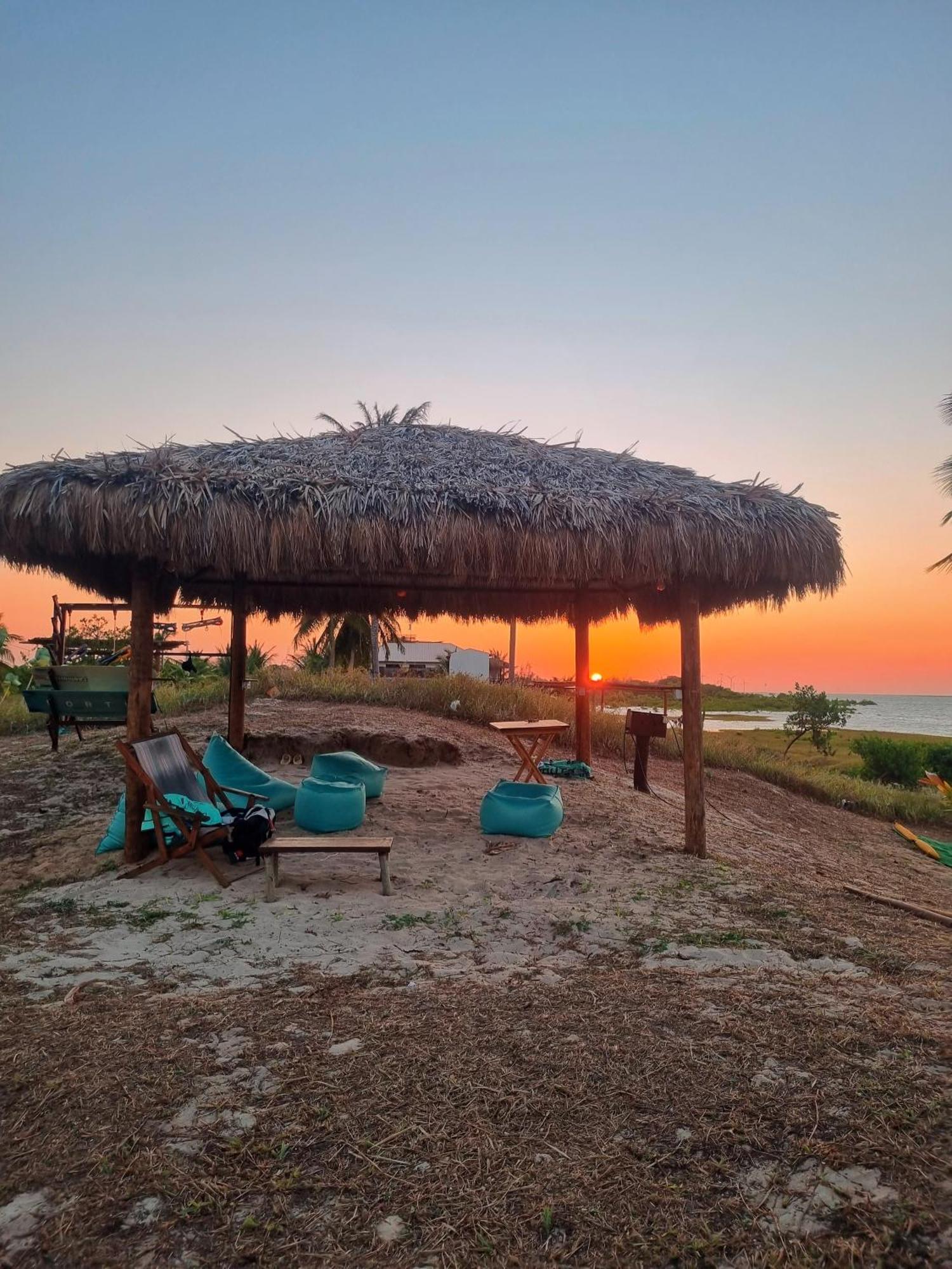Pousada Ventos Do Guajiru-Casa De Kitesurfistas Ітарема Екстер'єр фото