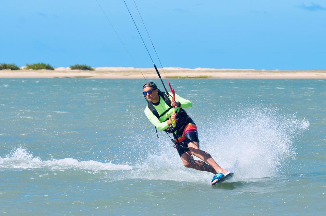 Pousada Ventos Do Guajiru-Casa De Kitesurfistas Ітарема Екстер'єр фото